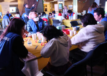 Colaboradores de Samsung promueven el aprendizaje y la diversión a través de su programa de voluntariado