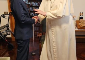 Muere el Papa Francisco, un humanista que optó por los pobres: Sheinbaum