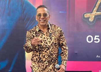 ALBERTO BARROS SE DECLARA LISTO PARA SU SHOW EN EL AUDITORIO NACIONAL