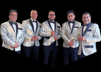 LOS DANDYS LLEGAN AL TEATRO DE LA CIUDAD ESPERANZA IRIS RUMBO AL FESTEJO DE SU 70 ANIVERSARIO