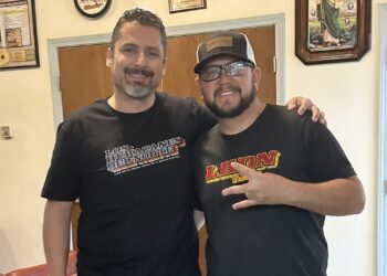 DE LOS CABLES AL APLAUSO: ALDO HERRERA, EL INGENIERO QUE CONVIRTIÓ EL AUDIO EN ARTE EN MÉXICO