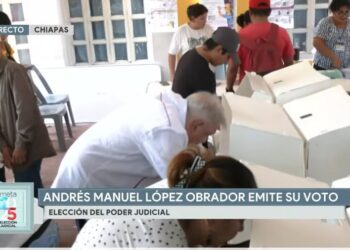 ¡AMLO sí votó! Reaparece en Chiapas y participa en la Elección Judicial que él impulsó