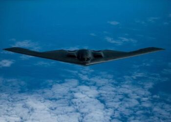 Estados Unidos traslada bombarderos B-2 a base del Pacífico, según Reuters