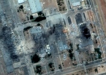 Israel vuelve a atacar Irán, que amenaza con responder a los bombardeos de EE.UU.