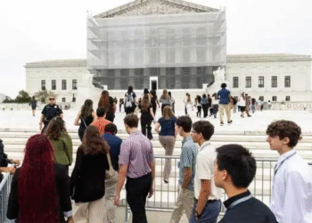 Respalda Supremo de EU a Trump en limitar ciudadanía por nacimiento