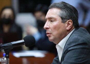 FGR recibe denuncia contra coordinador jurídico de Nayarit por presuntos favores inmobiliarios en Bahía de Banderas