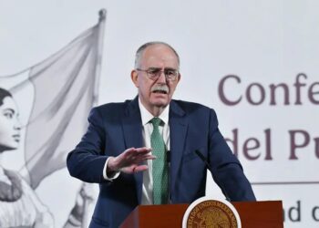 Anuncia gobierno federal decreto para prohibir 35 plaguicidas por ser altamente peligrosos