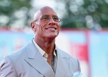 ¡15 minutos de aplausos! Dwayne Johnson, ‘La Roca’, llora al ser ovacionado en Venecia