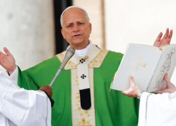 Papa León XIV pide que se respeten la legítimas aspiraciones de israelíes y palestinos