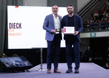 Siete líderes innovadores inspiran a alumnos de la UAG para transformar el mundo