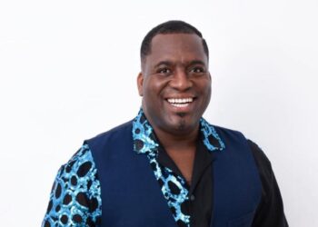 Mauro Mosquera presenta en México su nuevo sencillo “Un Beso”, lleno de alma, sabor y herencia salsera