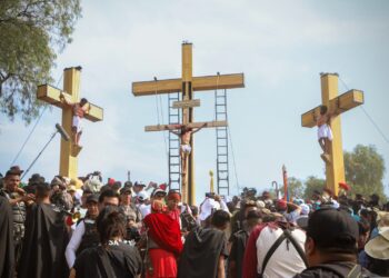Sheinbaum celebra reconocimiento de la UNESCO a la Pasión de Cristo en Iztapalapa