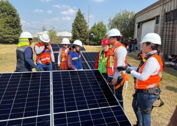 Certificaciones en energía solar fortalecen la transición verde en Puebla