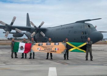 Defensa traslada 38.8 toneladas de ayuda humanitaria a Jamaica