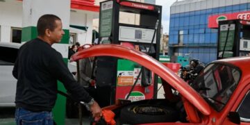 Rusia continuará suministrando petróleo a Cuba pese a las amenazas de Trump, afirma embajador