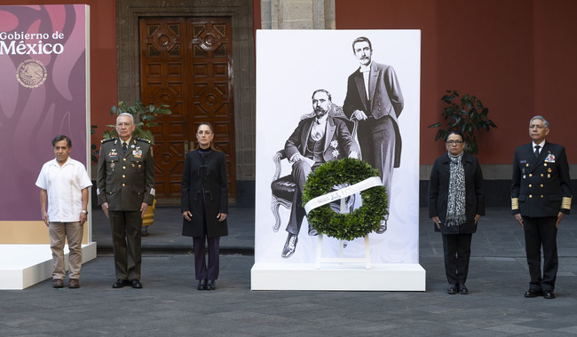 Cuauhtémoc, Ciudad de México. 23 de febrero 2026. La presidenta constitucional de los Estados Unidos Mexicanos, la Doctora Claudia Sheinbaum Pardo en 113 Aniversario Luctuoso de Francisco I. Madero. Palacio Nacional. La acompañan: Rosa Icela Rodríguez Velázquez, secretaria de Gobernación; Ricardo Trevilla Trejo, secretario de la Defensa Nacional; Raymundo Pedro Morales, secretario de Marina; Felipe Arturo Ávila Espinosa, director general del Instituto Nacional de Estudios Históricos de la Revoluciones de México. Foto: /Presidencia