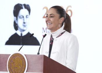 Presidenta presenta estrategia integral “Jóvenes Transformando México”; beca Gertrudis Bocanegra llegará a un millón de universitarios