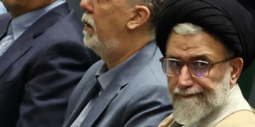 Israel afirma que asesinó al ministro de Inteligencia de Irán en un bombardeo anoche