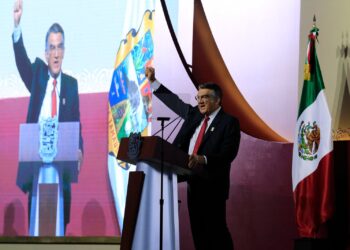 Gobernador Villarreal advierte contra noticias falsas y regresos oligárquicos