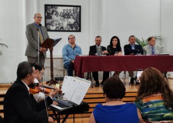 Ivette Estrada presentó el libro Relaciones Públicas según Coatlicue
