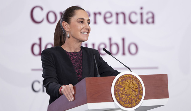 Cuauhtémoc, Ciudad de México. 10 de marzo 2026. La presidenta constitucional de los Estados Unidos Mexicanos, la Doctora Claudia Sheinbaum Pardo en conferencia de prensa matutina en el salón de la Tesorería de Palacio Nacional. La acompañan: Rosa Icela Rodríguez Velázquez, secretaria de Gobernación; Omar García Harfuch, secretario de Seguridad y Protección Ciudadana; Ricardo Trevilla Trejo, secretario de la Defensa Nacional;  Raymundo Pedro Morales, secretario de Marina; Marcela Figueroa Franco, secretaria ejecutiva del Sistema Nacional de Seguridad Pública (SESNSP); Guillermo Briseño Lobera, comandante de la Guardia Nacional.  Foto: Gabriel MonroyPresidencia