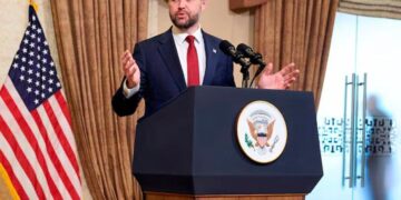 Vicepresidente de EU encabezará delegación para diálogo con Irán y Pakistán