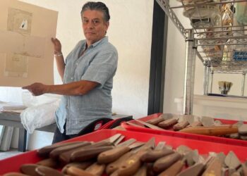 “Pintar es una lucha constante”, afirma José Luis Bustamante; 50 años entre la luz, la disciplina y la resistencia