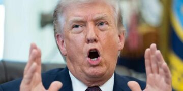 Trump amenaza con retirarse de la OTAN por no involucrarse en Ormuz