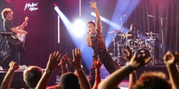 Detienen al rapero D4vid por el caso de adolescente de 14 años encontrada muerta en su Tesla