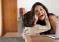 Mamá y profesionista, la reinvención que impulsa el éxito a través de la educación: Tecmilenio
