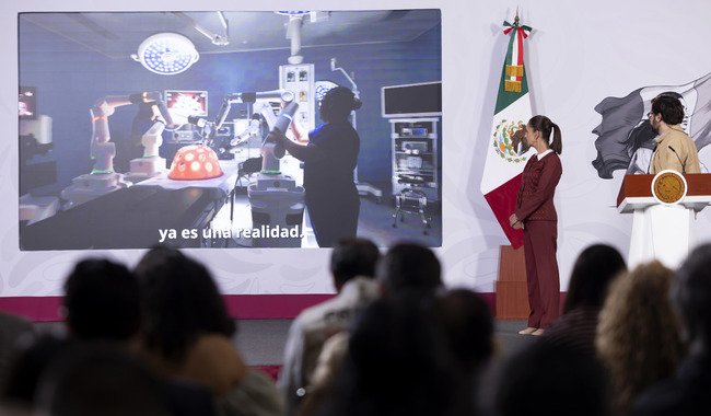 Cuauhtémoc, Ciudad de México. 2 de junio 2026. La presidenta constitucional de los Estados Unidos Mexicanos, la Doctora Claudia Sheinbaum Pardo en conferencia de prensa matutina en el salón de la Tesorería de Palacio Nacional. La acompañan: David Kershenobich, secretario de salud; Martí Batres Guadarrama, director general del Instituto de Seguridad y Servicios Sociales de los Trabajadores del Estado (ISSSTE); Zoé Alejandro Robledo Aburto, director general del Instituto Mexicano del Seguro Social; Alejandro Svarch Pérez, director general de IMSS-Bienestar;  Foto: Gabriel Monroy/Presidencia