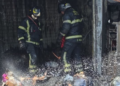 Incendio en puestos semifijos causa alarma cerca del Metro Santa Marta