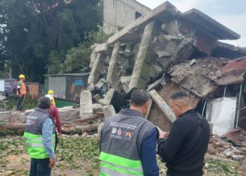 Derrumbe sacude a la Escandón; Fiscalía investiga colapso de inmueble