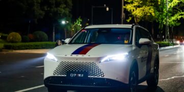 OMODA 7 SHS-H incorpora tecnología híbrida de 5 kWh: conducción más silenciosa y funciones inteligentes