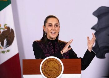 Sheinbaum afirma que el exfiscal César Jáuregui es investigado por otros casos no relacionados con traición a la patria