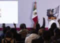 Presidenta hace llamado a la población a tomar precauciones ante el huracán Trudy en el Pacífico, el Golfo de México y la Huasteca